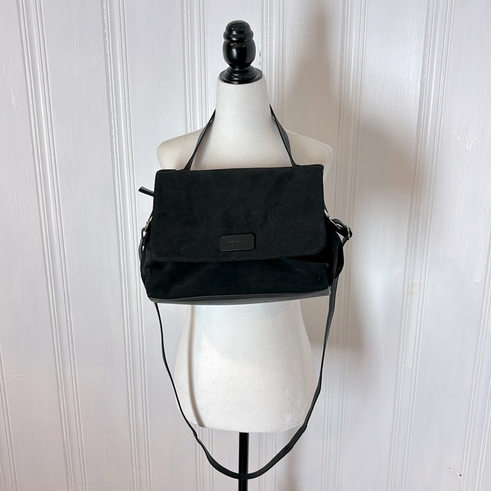 NWOT Gorgeous black THE TREND suede and pebbled leather crossbody bag